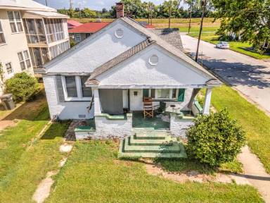 Main picture of 214 Ellis Street