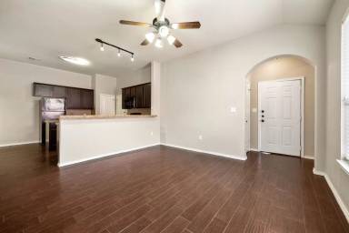 Main picture of 933 Brown Rock Dr