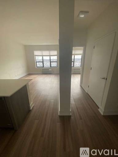 Main picture of 50 Regent at Liberty Harbor