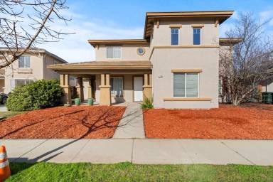Main picture of 1736 Churchill Downs Cir