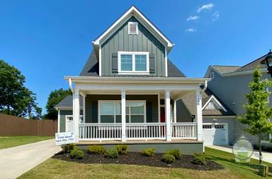 Main picture of 120 Lilia Hill Cir