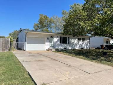Main picture of 1510 W Lotus St