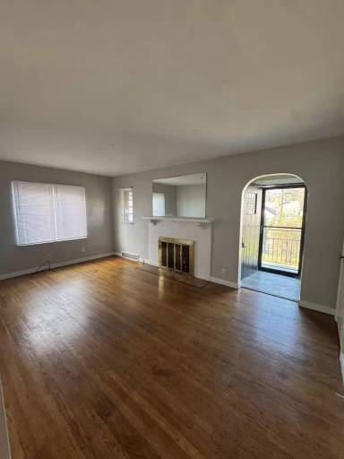 Main picture of 1944 Victoria Ave