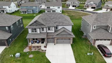 Main picture of 15436 Manderley St