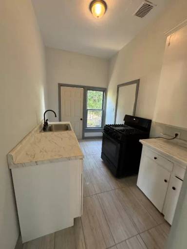 Main picture of 7051 Painter Ave