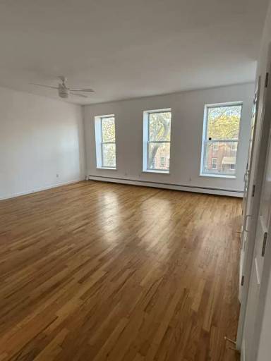 Main picture of 819 Saratoga Ave