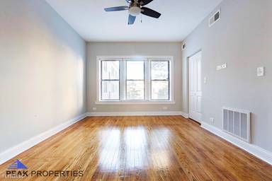 Main picture of 4619 N Ashland Ave