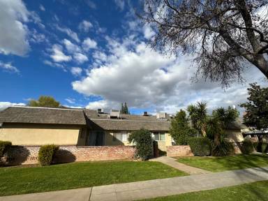 Main picture of 3321 E Sierra Madre Ave
