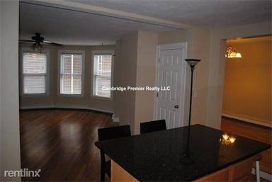 Main picture of 480 Medford St