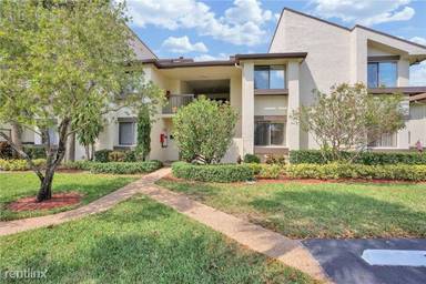 Main picture of 2201 SW 92nd Ter