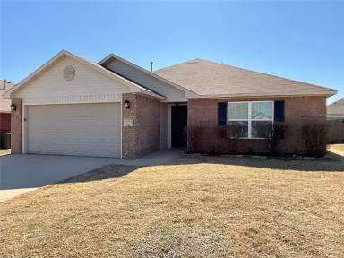 Main picture of 1916 Oak Valley Way
