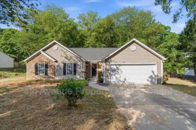 Main picture of 407 Crested View Dr
