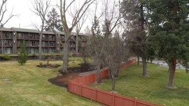 Main picture of 1565 NW Wall St