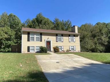 Main picture of 17310 Clairfield Ln