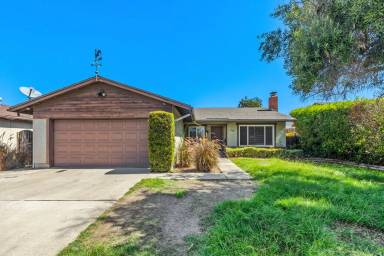 Main picture of 6388 Oakridge Rd