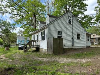 Main picture of 1800 Buckner St