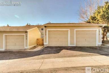 Main picture of 7915 Lexington Park Dr