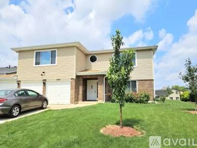 Main picture of 694 Morningside Ct