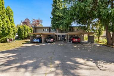 Main picture of 15404 10th Ave SW
