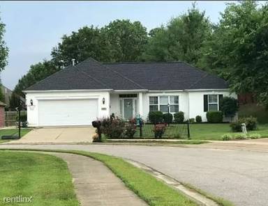 Main picture of 2821 Pinell Ct