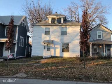 Main picture of 824 E Market St