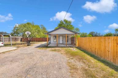 Main picture of 954 SW 40th St