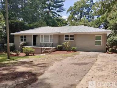 Main picture of 135 Hillside St
