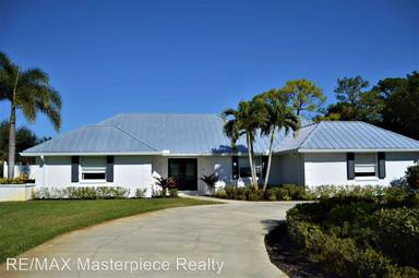 Main picture of 3291 SW Island Way