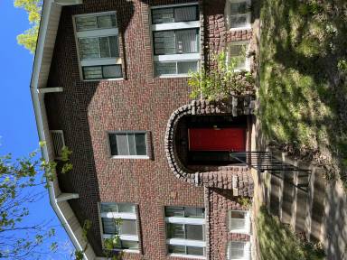 Main picture of 3747 Meramec St