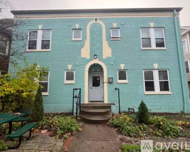 Main picture of 21 S Highland Ave
