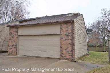 Main picture of 5325 W Birnhamwood Dr