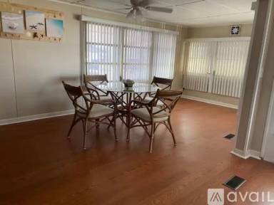 Main picture of 609 49th Ave W