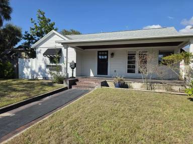 Main picture of 775 20th Ave N
