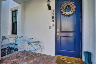 Main picture of 11538 SW 13th Ct