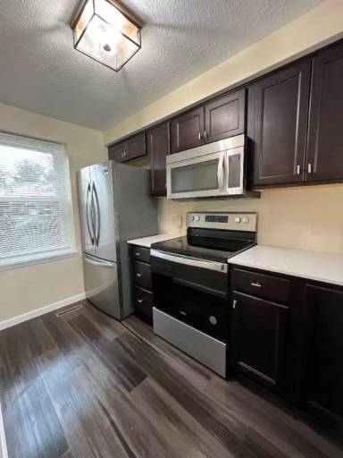 Main picture of 378 Scott Ln