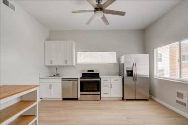 Main picture of 4645 Saratoga Ave