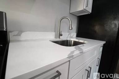 Main picture of 4638 S Emerald Ave