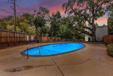 Main picture of 1411 Creekside Dr