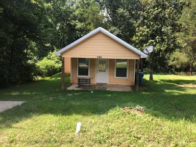 Main picture of 2103 Ark St