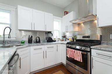 Main picture of 44 Holyoke Rd