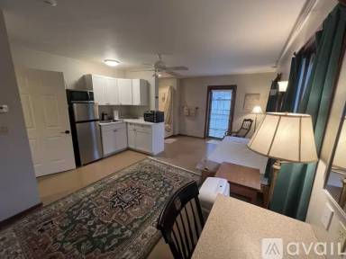 Main picture of 651 River Rd