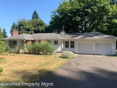 Main picture of 4820 SE River Dr