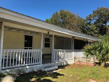 Main picture of 4102 Seaview St