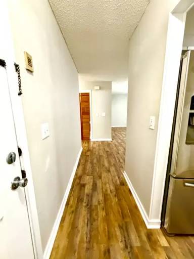 Main picture of 1008 Creekside Way