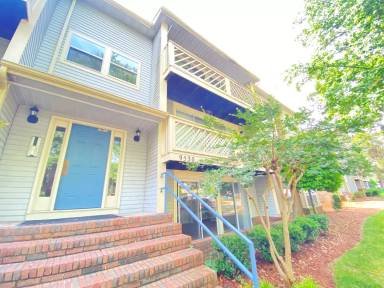 Main picture of 9530 Shannon Green Dr