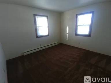 Main picture of 1329 Conway St
