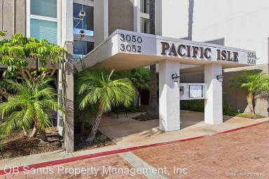 Main picture of Pacific Isle Condominiums