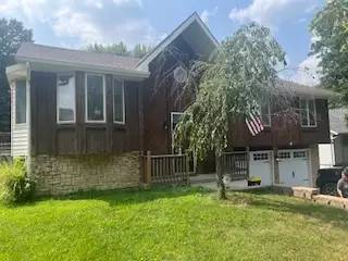 Main picture of 8612 N Rhode Ave