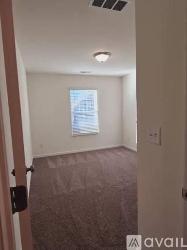 Main picture of 7131 Bentz St