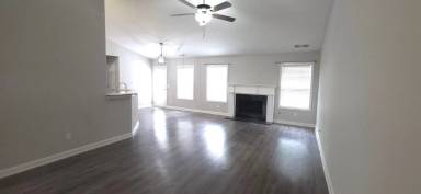 Main picture of 439 Red Bud Rd